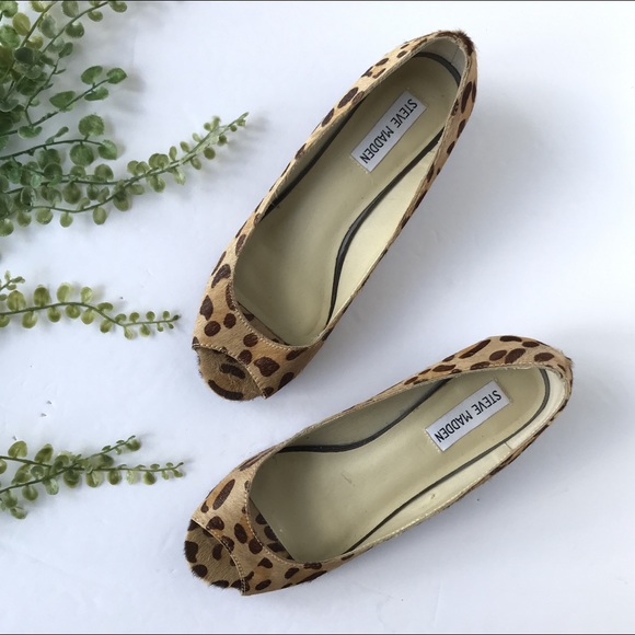 Steve Madden Shoes - Steve Madden leopard print flat calf hair peep toe
